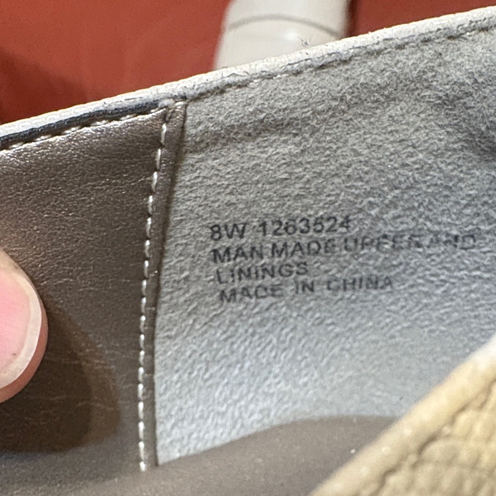Array Cream Textured Loafers - Picture 5 of 14